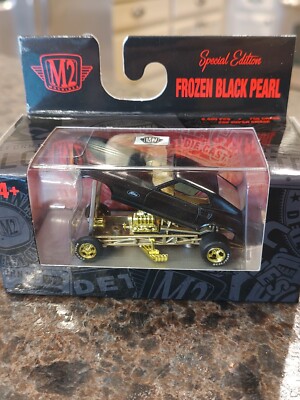 M2 Machines 1/64 Special Edition Frozen Black Pearl 69 Ford Mustang (Chase)