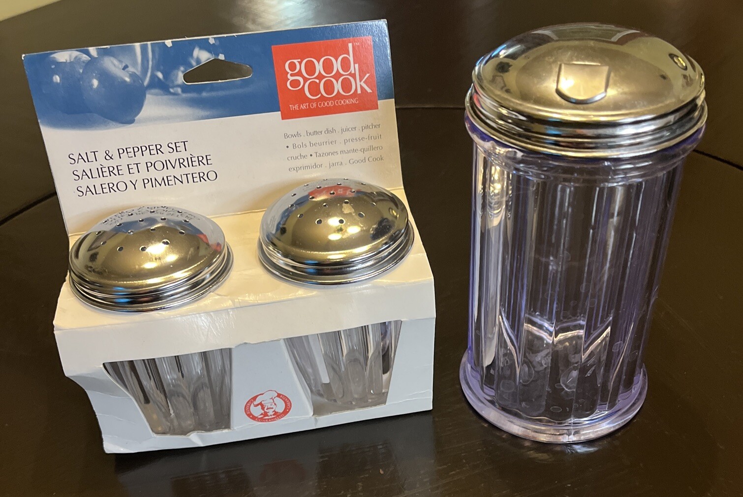 Ribbed Acrylic Restaurant Diner Style Sugar Dispenser & Matching Salt