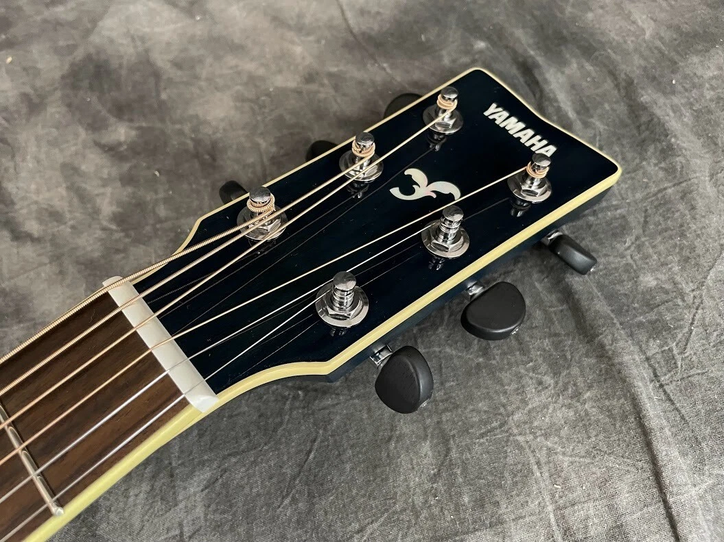 Yamaha Fsx825C