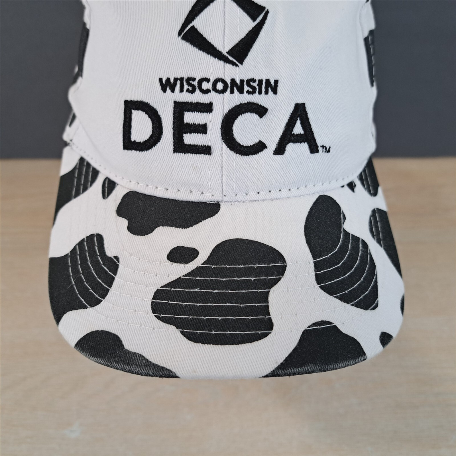 WISCONSIN DECA ADJUSTABLE STRAPBACK BASEBALL HAT/… - image 8