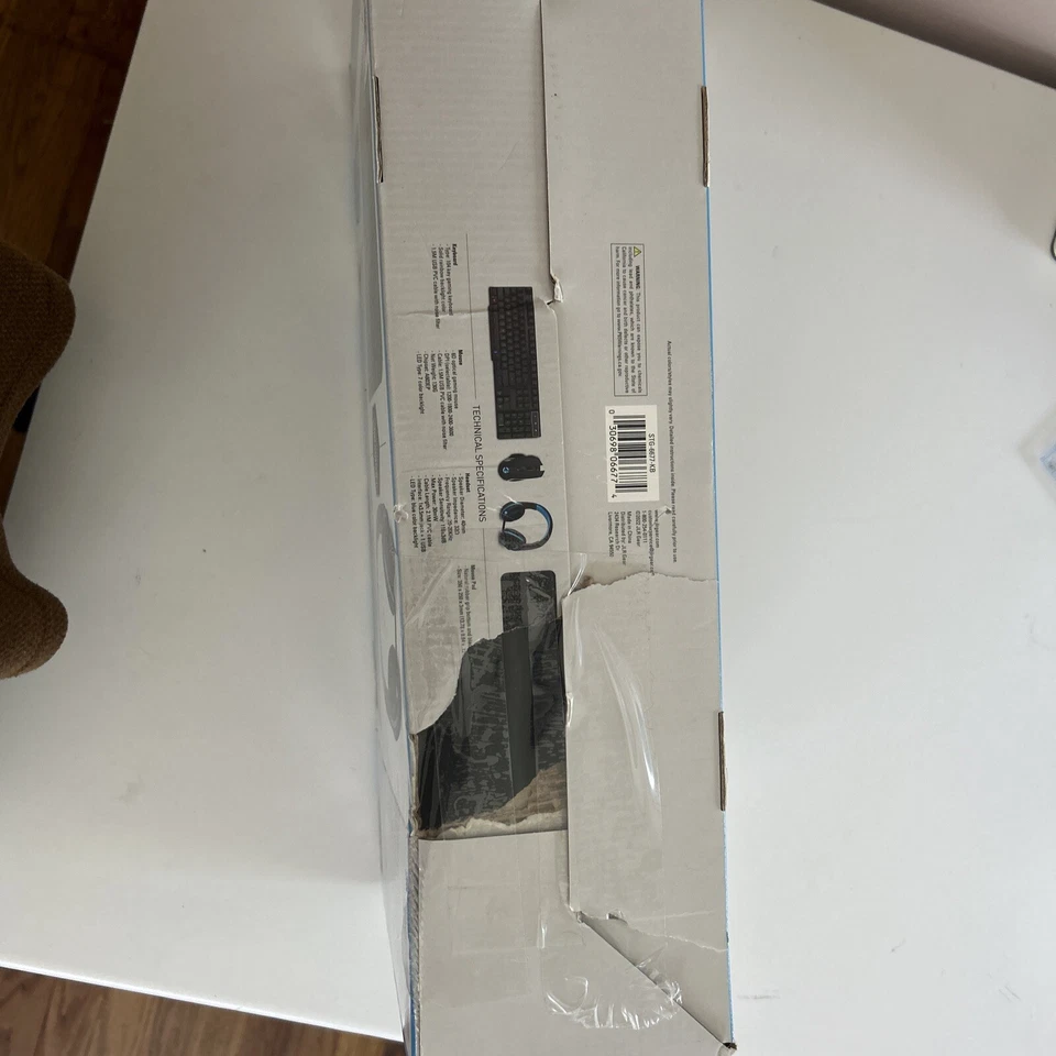 Smartgear 4 Piece LED PC Gaming Bundle Keyboard + Headphones W/Mic + Mouse + Pad - Image 3 of 4