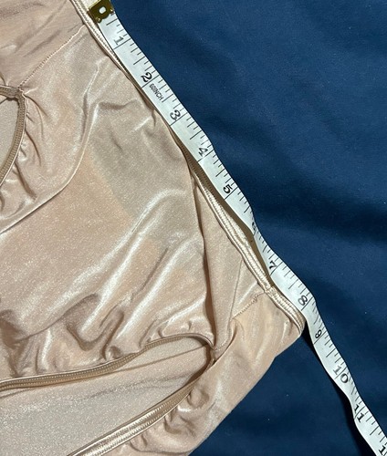 Vintage Vanity Fair Brief Gold Hi Cut Nylon Panties Shimmer Size 7 Second Skin - Picture 4 of 6