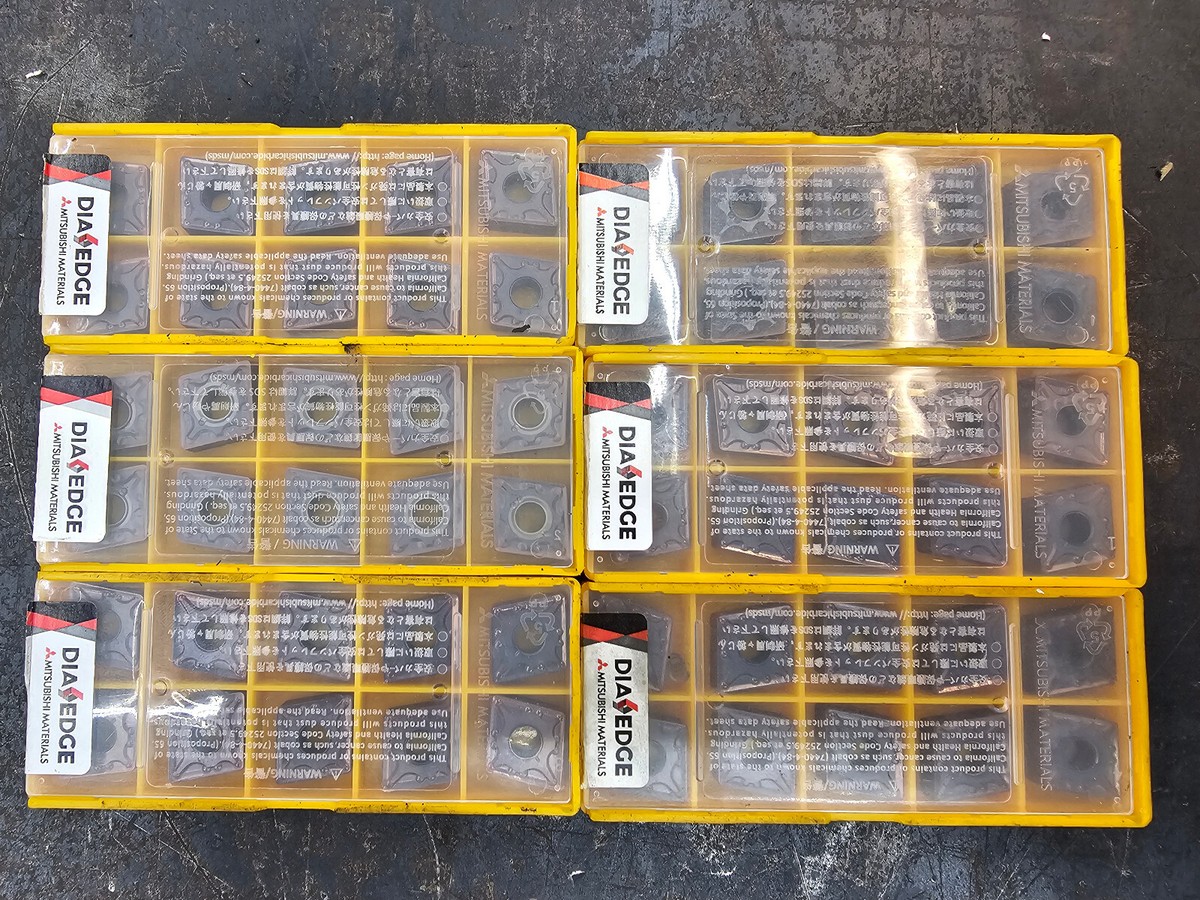 marue　20日迄 Amazon.com: OAKYE CNMG120408 CNMG120404 Carbide Insert for