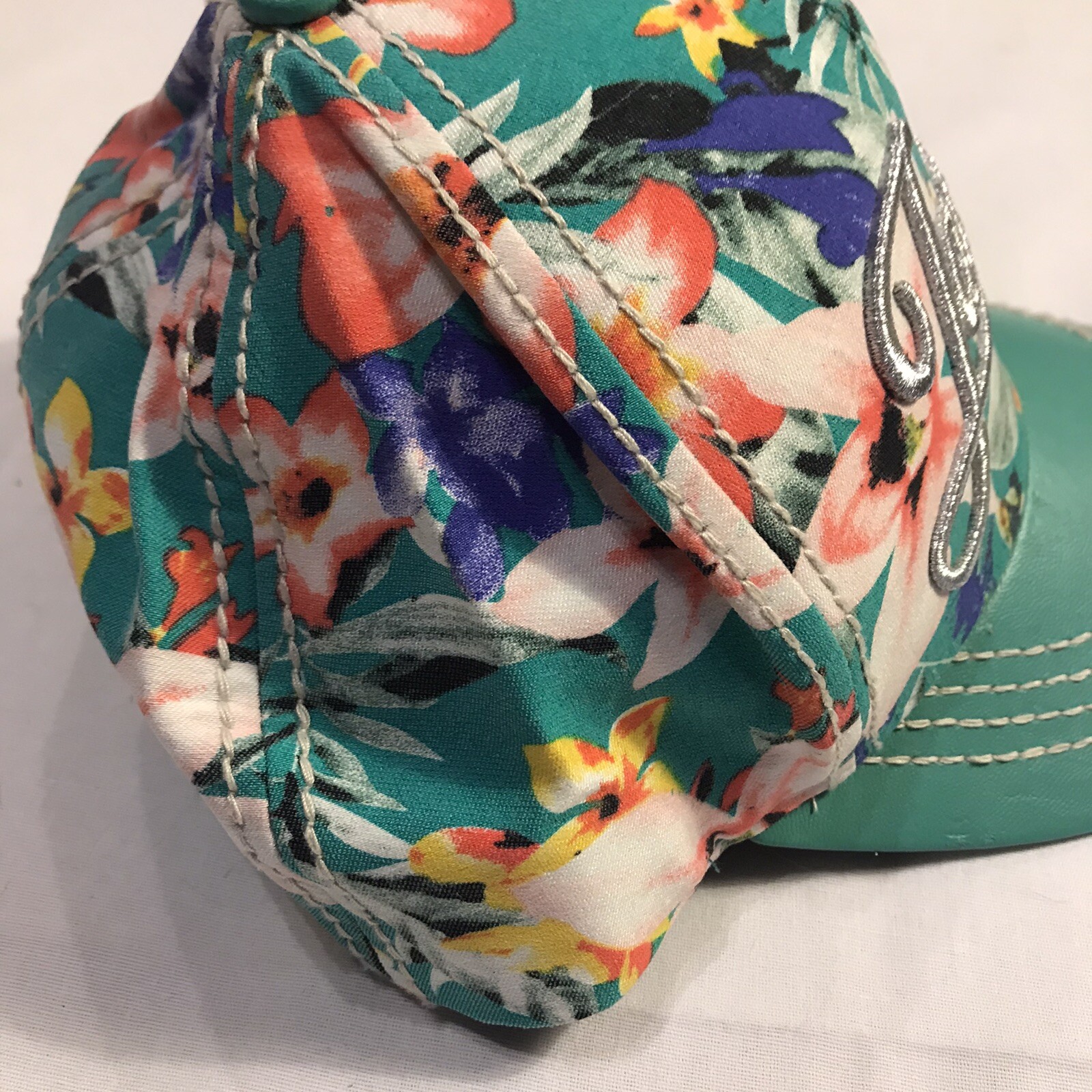 Authentic Brand Surf Classic Jamaica One Love Flower … Gem