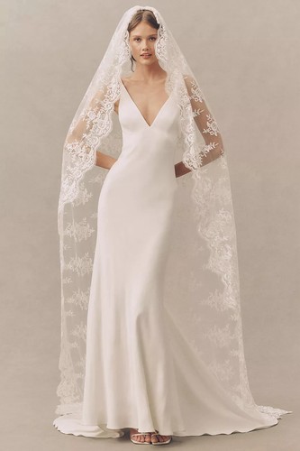 Anthropologie Mantilla Ivory Cathedral Length Lace Wedding Veil