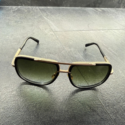 DITA Mach-One Sonnenbrille quadratisch Gold Titanrahmen grüne Gläser