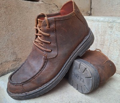 Excellent Mens Born Ethan Moc-Toe Chukka Boots Suede/Leather  Size 9.5