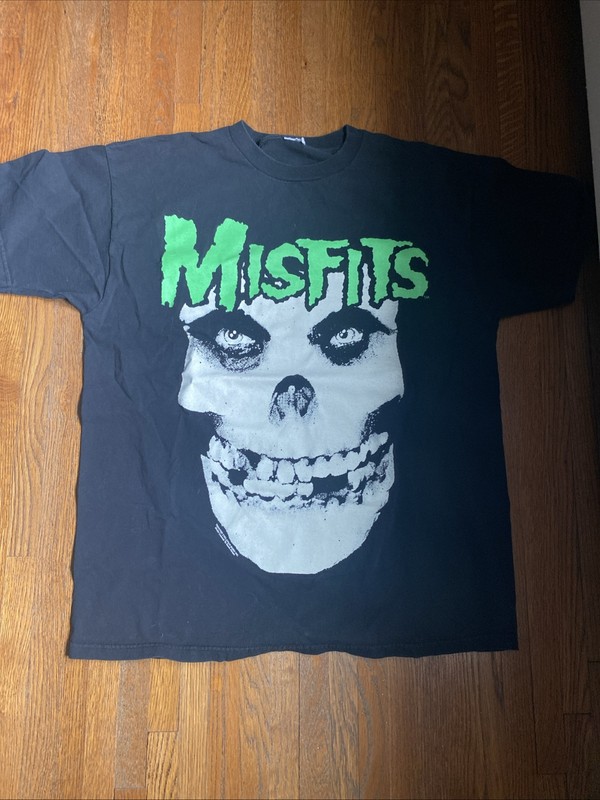Vintage 1997 Misfits 20 Years of Terror shirt Size XL glow in the dark