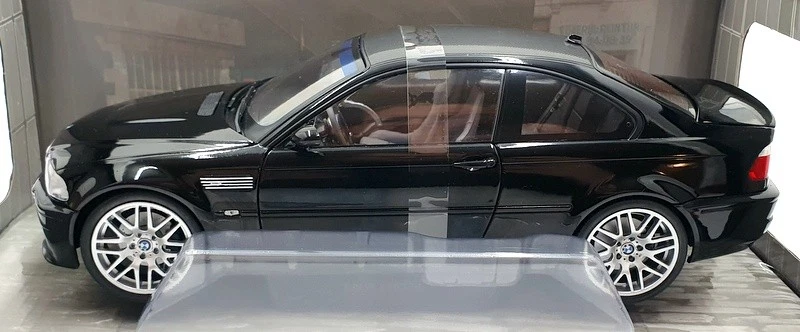 Solido 1/18 Scale Diecast S1806506 - BMW E46 CSL 2003 - Black - Image 3 of 4