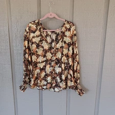 Free People Women Scorpio Metallic Top Size M Boho Floral Button Front V Neck