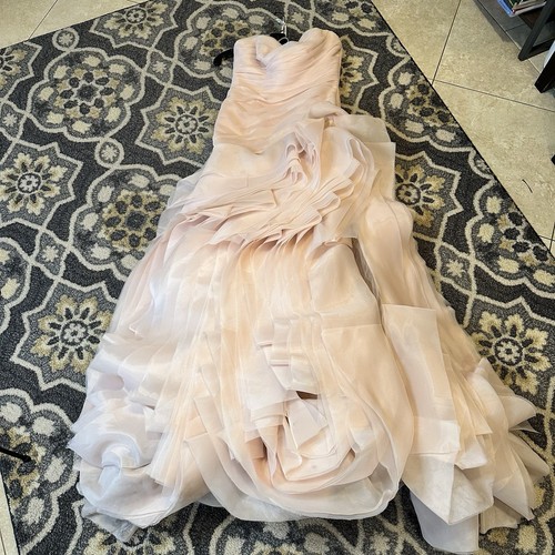 Vera Wang wedding! Vera Wang white collection Blush Wedding Gown – Size 6 - Picture 4 of 19