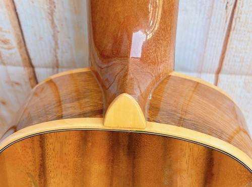 Baritone Guitarlele solid Acacia Koa butterfly inlaid HUA605 Alulu - Picture 12 of 14