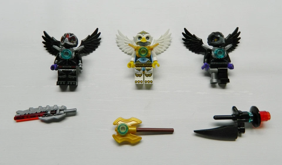 Lote Lego LEGENDS OF CHIMA Conjuntos #30250, #70000 & #70003, 100% com caixas/bolsa e livros - Imagem 4 de 4