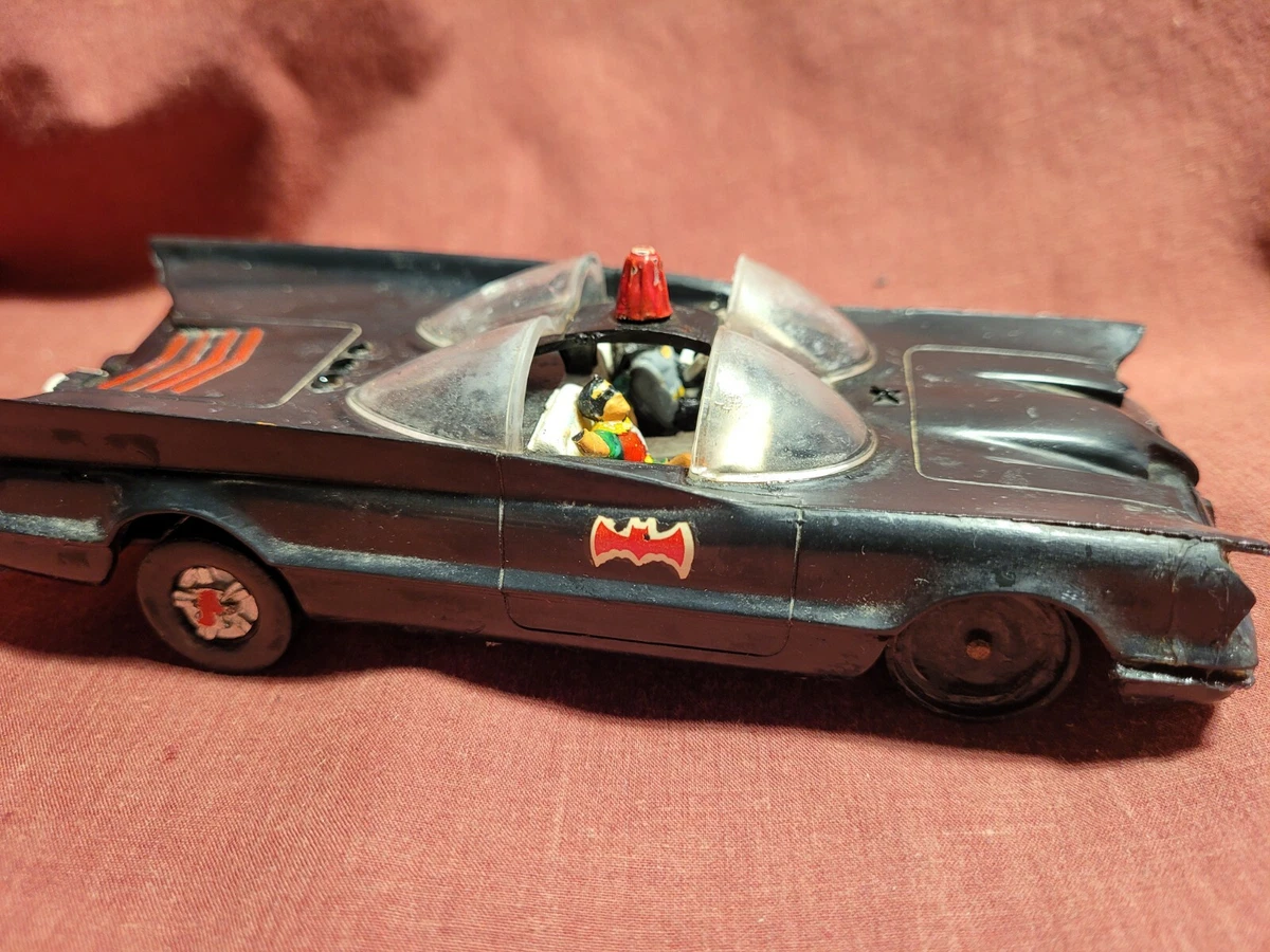 Batman diecast best sale car 1966