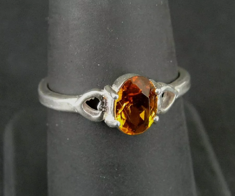 Ring Silver Citrine Oval Stone Hearts Band Sterling 925 Size 7.75