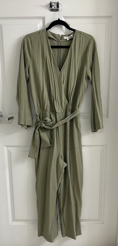 Elizabeth James Jumpsuit Sz M Olive Green Belted Tie Waist One Piece Surplice***