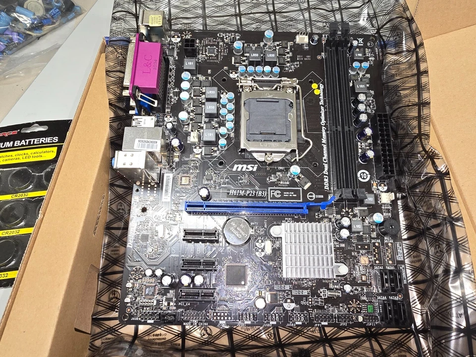 NEW MSI H61M-P23 DDR3 Socket LGA 1155 H61 Intel Micro ATX Motherboard - Image 3 of 3