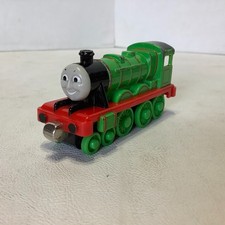 Thomas  Friends Die Cast Train Magnetic Engine Henry