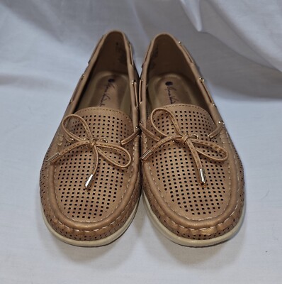 Gloria Vanderbilt “Shelley” Slip On Boat Shoes Loafers Tan Women’s Size 