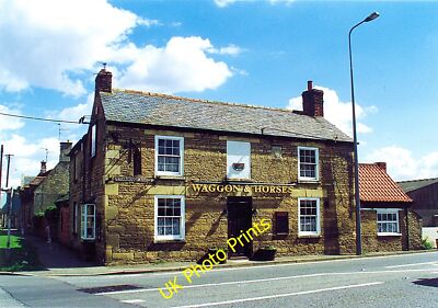 Foto 6x4 Der Waggon und Pferde in Langtoft, bei Bourne, Lincolnshire Ma c1999
