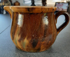 Kleiner Krug Milchkännchen aus Keramik Glasur in braun Karaffe