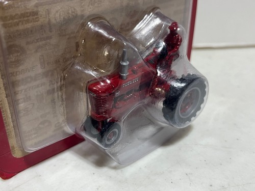 Farmall M Tractor w Farmer Driver 75 Anniversary NIP 1/64 Scale by Ertl - Picture 2 of 12