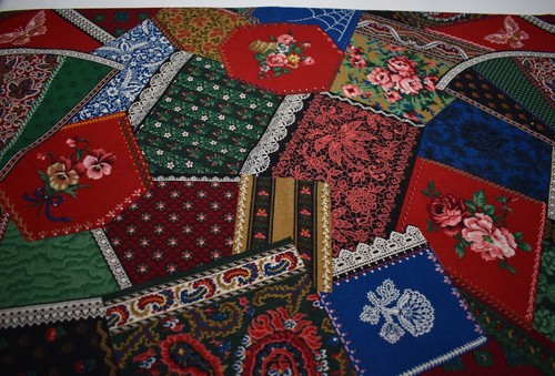 87" x 44" cotton fabric CRANSTON black tan red CHEATER CLOTH faux crazy quilt - Picture 5 of 5