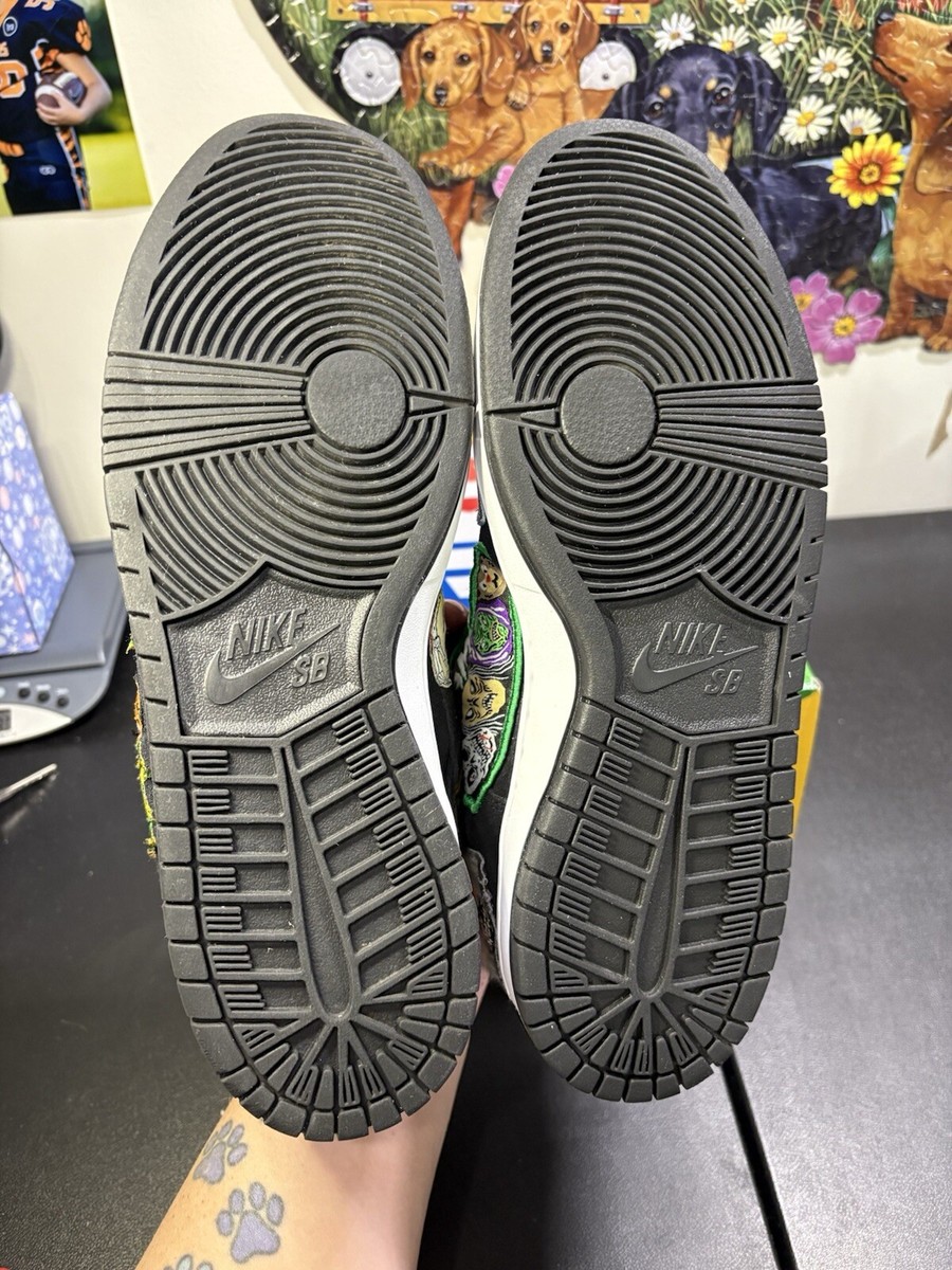 Size 9.5 - Nike SB Dunk Low Pro QS Black/Multicolor/White Size 9.5 - Nike SB Dunk Low Pro QS Black/Multicolor/White