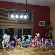 My Little Pony Huge Mixed Lot G4 + G5 Stuffed...