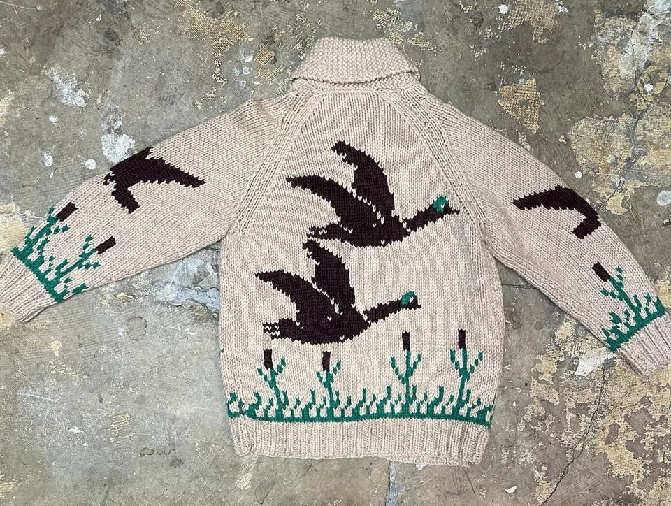 Suéter Vintage Cowichan Hecho a Mano Patos Pájaros Lana Tejido Cremallera Para Hombres M 50’s 60’s Foto 2 de 4