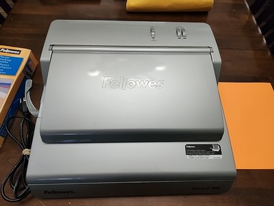 Fellowes Galaxy E 500 Electric Wire Binder with Binding Combs Tested
