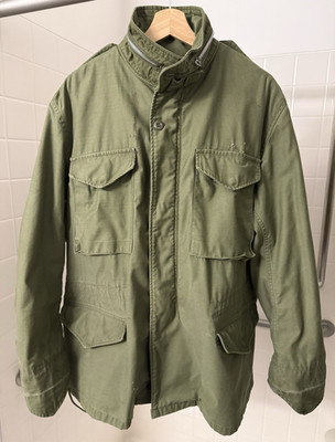 Vintage 60s 1967 Alpha Industries M-65 Field Jacket Medium Regular w/ Liner TORN