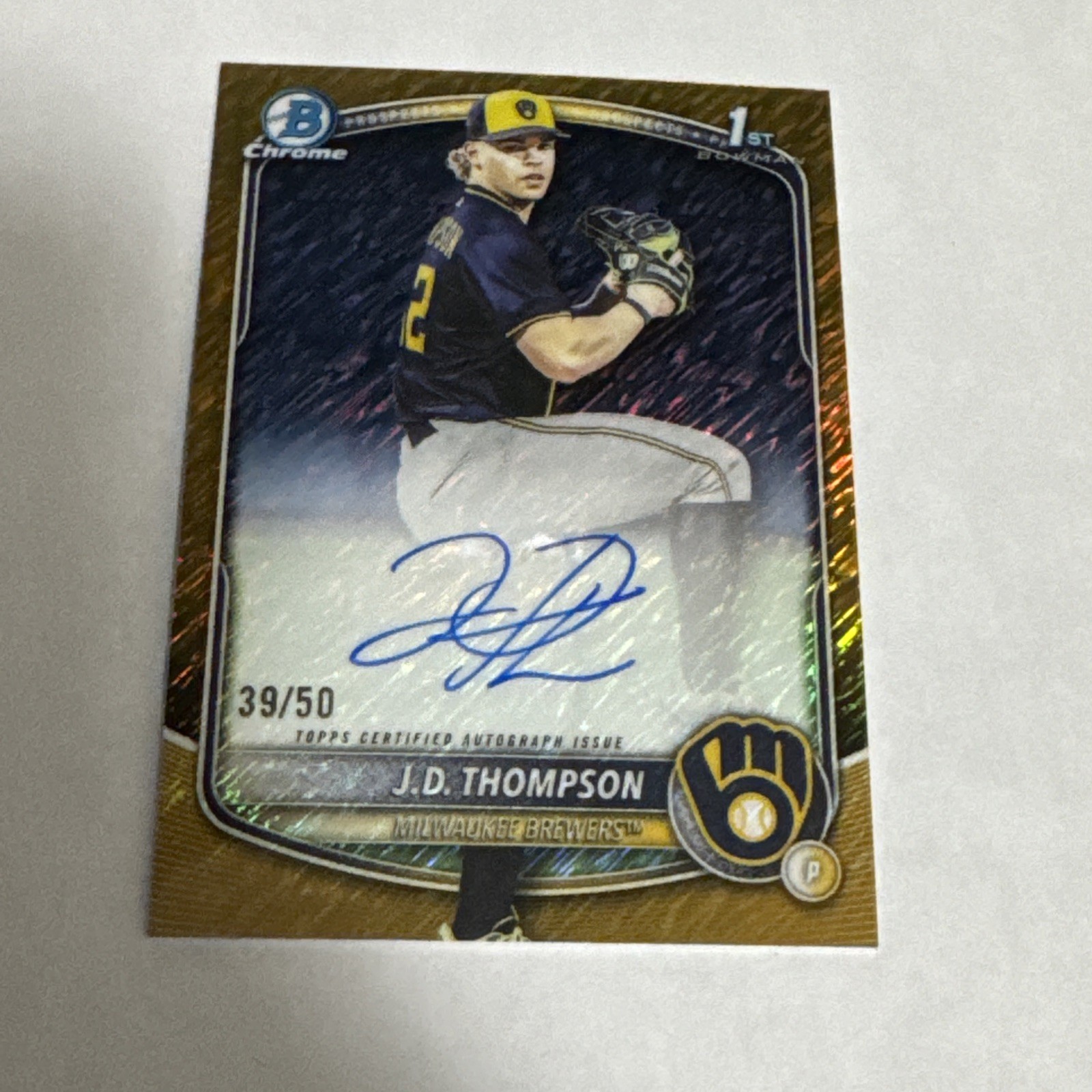 J.D. THOMPSON 2025 BOWMAN CHROME DRAFT 1ST GOLD SHIMMER AUTO /50