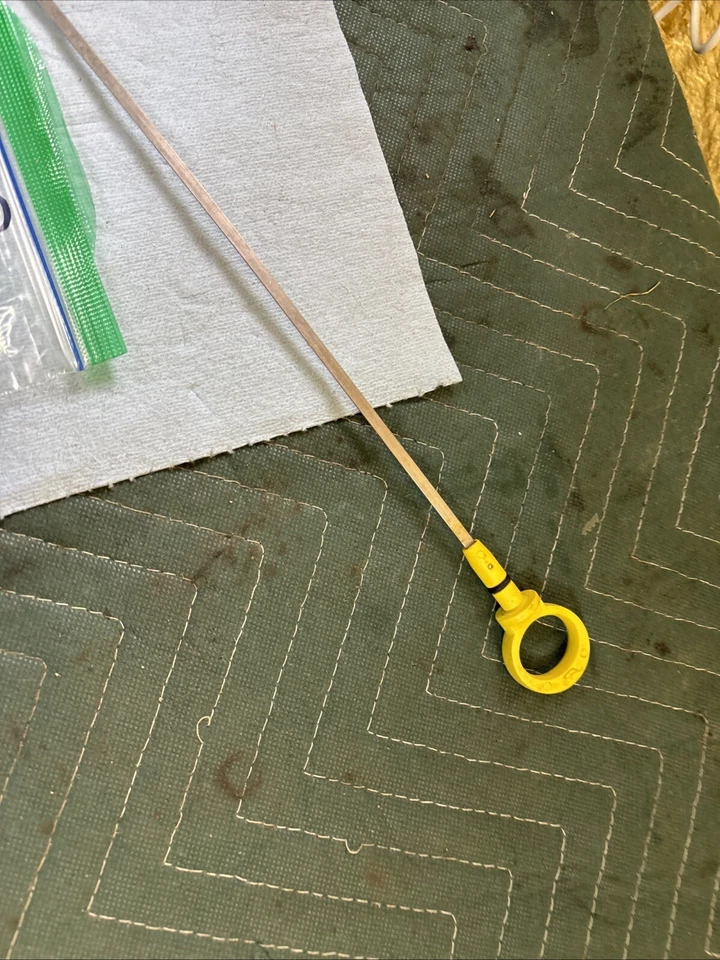 Varilla de medición de aceite de motor para Dodge Grand Caravan 2006-2010 Mopar 04666139AA Foto 4 de 4