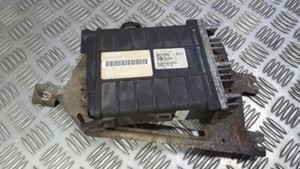 Volkswagen Passat 1993 ECU Engine Computer (Engine Control Unit) 4 #416573-24