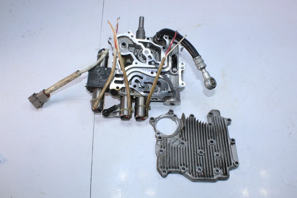 2013 Can-am Spyder Rt Se5 Hydraulic housing no bolt - Image 2 of 4