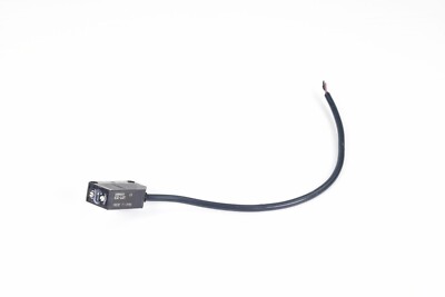 OMRON E3Z-LL81, Kompakter fotoelektrischer Laser-Sensor, L=15cm