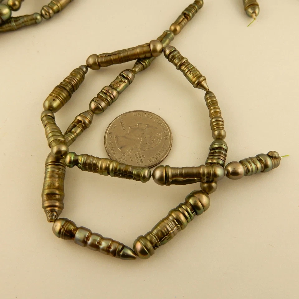 4mm x  21mm Olive Green Freshwater Biwa stick Pearls, approximately 16 beads - Image 3 of 4