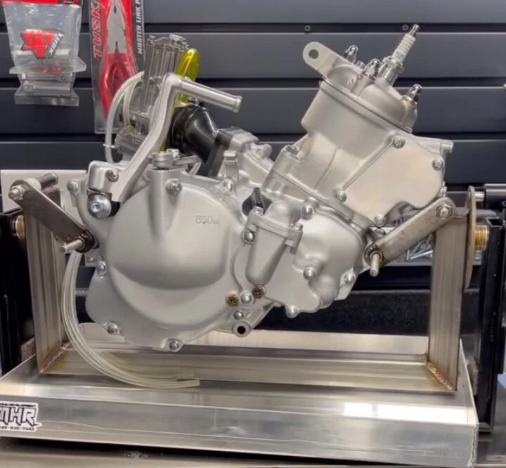 Kit de pernos de motor RM125 para Suzuki RM 125 Specbolt con sujetadores de acabado de zinc OEM Foto 2 de 4