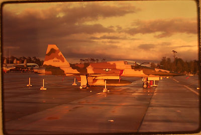 1 x gerahmtes original Farb Dia Slide, US - Air Force,  F - 5, 00928 Ramstein 