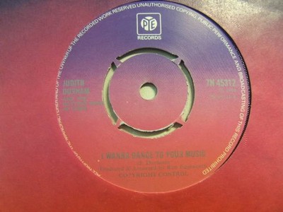 Judith Durham And The Hottest Band In Town   I Wanna Dance To Your Music 1974 7''