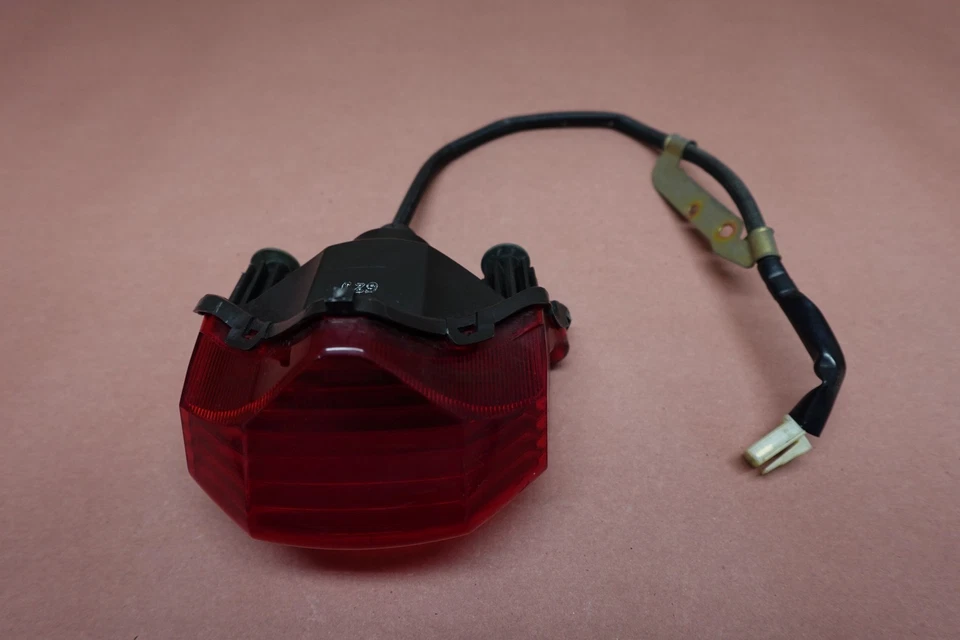 Luz trasera lámpara de freno Yamaha FZ6-S FZ6S FZ6 FZ600 2004-2009 Foto 4 de 4