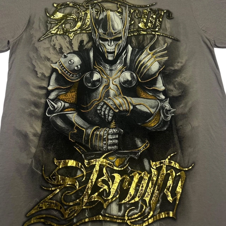 Camiseta Y2K Emperor Eternity Knight AOP Foto 3 de 4