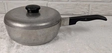 Sears Best Maid of Honor 2 qt saucepan with lid, Bakelite handles, Cast Aluminum