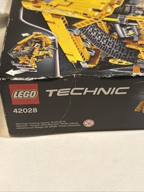 LEGO 42028 Technic Bulldozer New in Box Unopened Worn Box Retired
