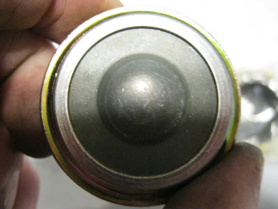 MITSUBISHI OEM MB241883 BALL JOINT FITS MITSUBISHI fits CORDIA 1.8L '83 - Imagem 3 de 4