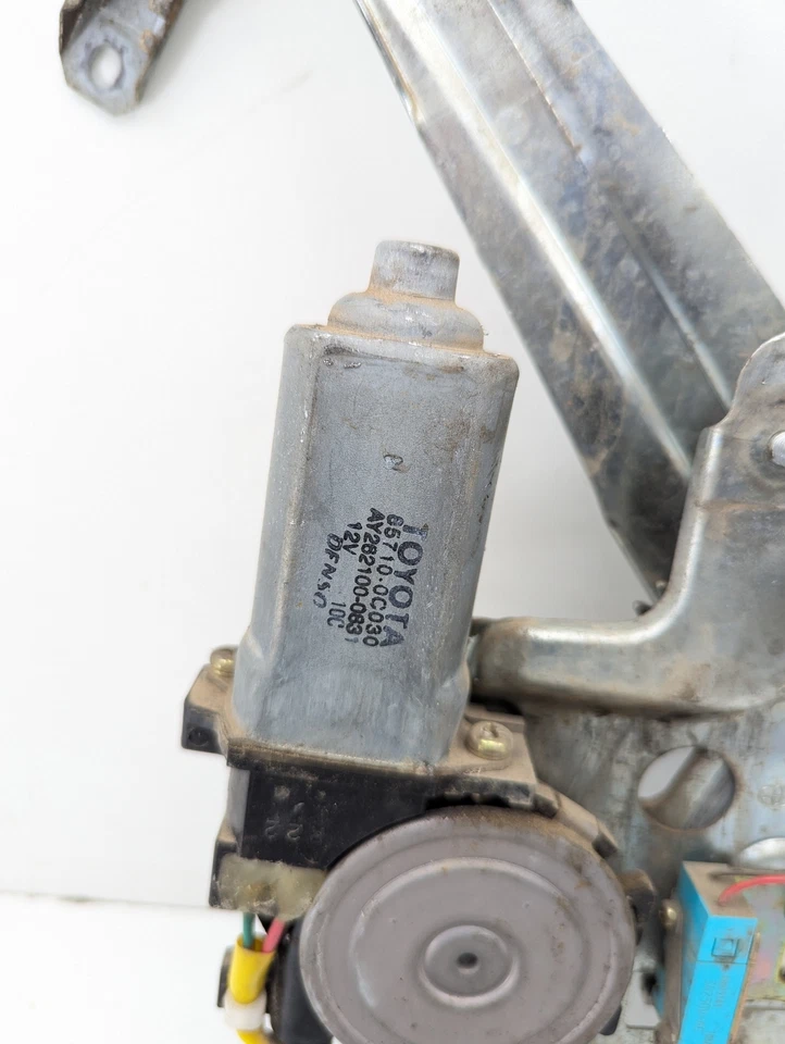 01-04 SEQUOIA OEM Rear Liftgate Back Glass Window Regulator Assembly Factory - Imagem 3 de 4