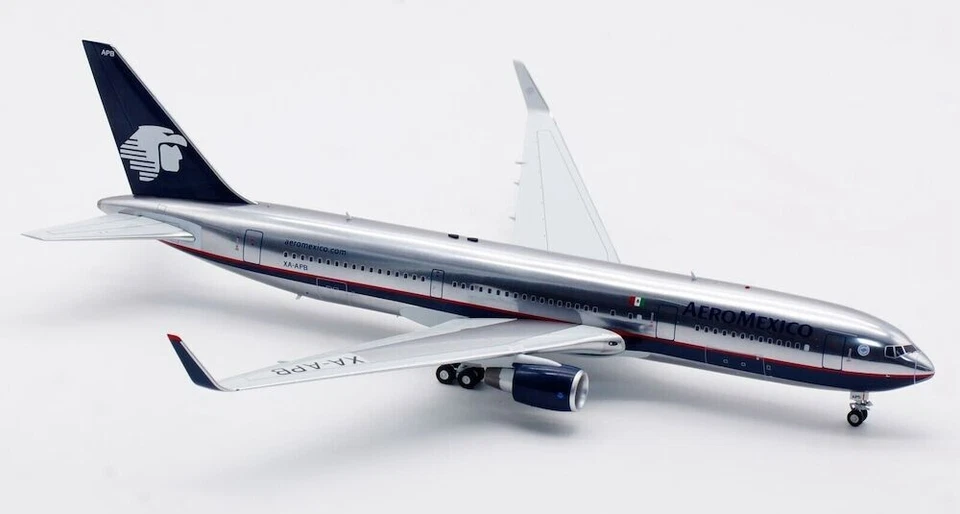 AeroMexico / Boeing 767-3Q8/ER / XA-APB / IF763AM1123P / 1:200 - Image 2 of 4