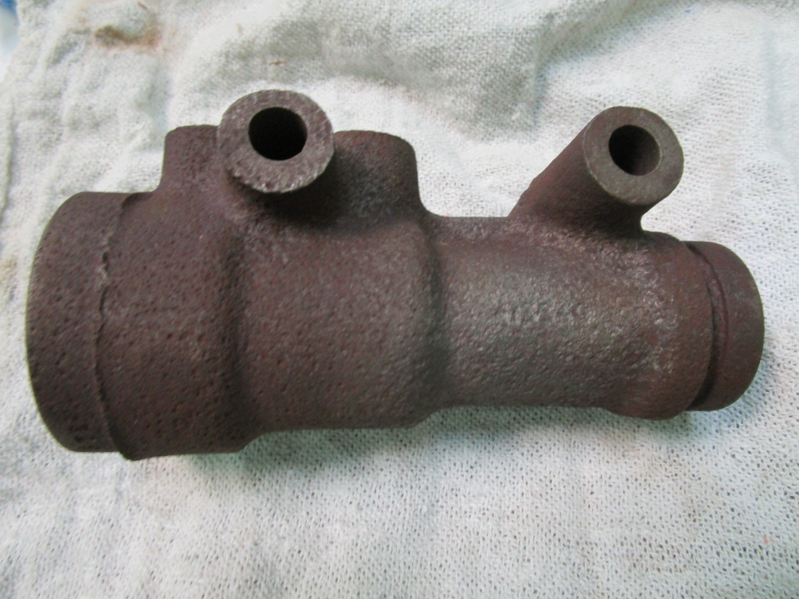 1955-1957 Rolls Royce Silver Cloud 1, Bentley S1 brake master cylinders UG2495
