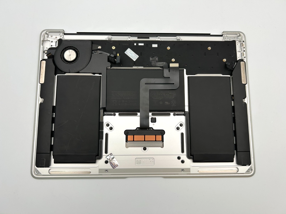 Genuine Apple MacBook Air 13” A1932 2019 2018 Palmrest Top Case